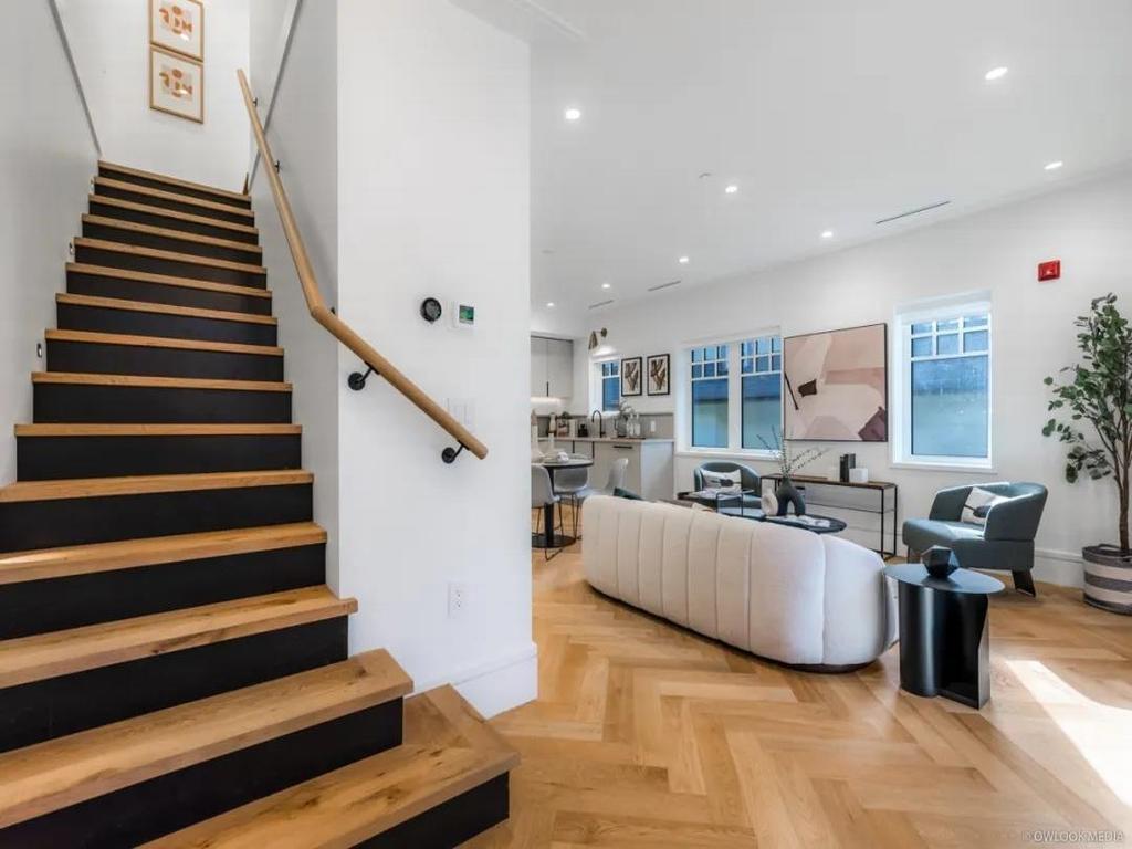 Listing Image for R3064641