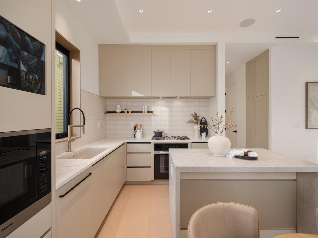 Listing Image for R3064864