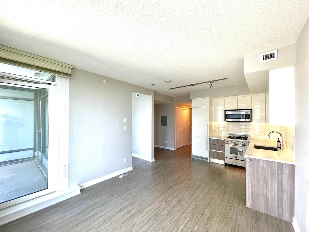 Listing Image for R3065438