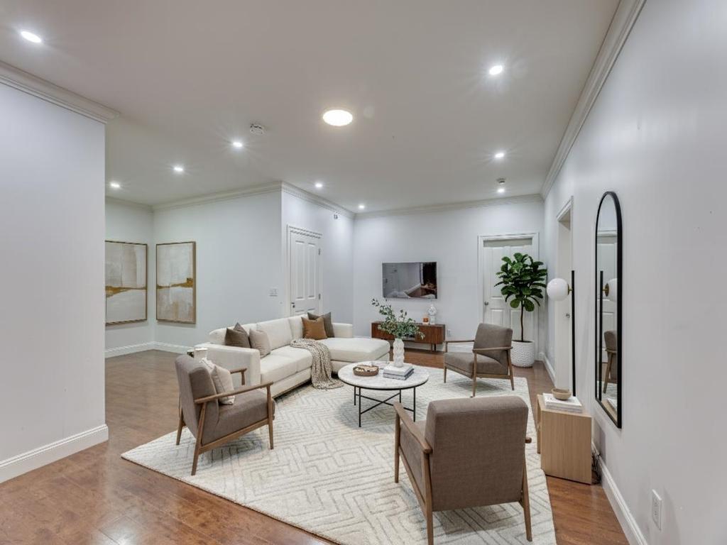 Listing Image for R3065442