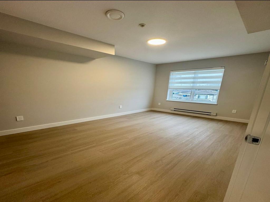 Listing Image for R3065656