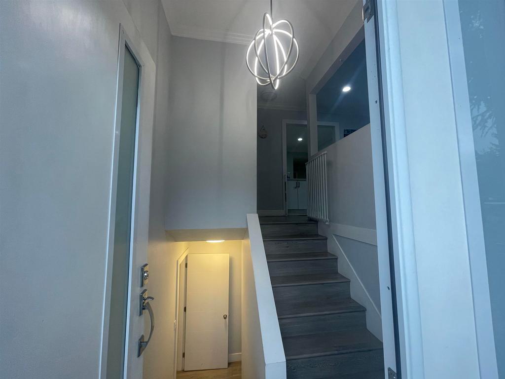 Listing Image for R3065982