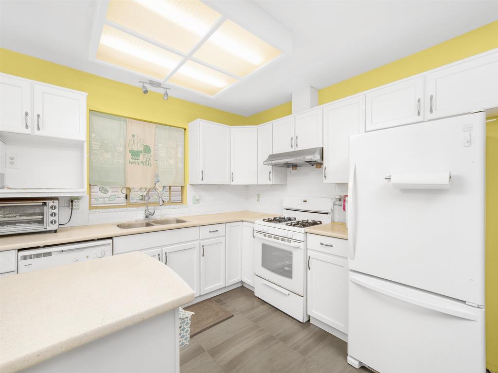 Listing Image for R3066084