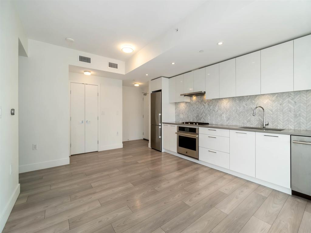 Listing Image for R3066335