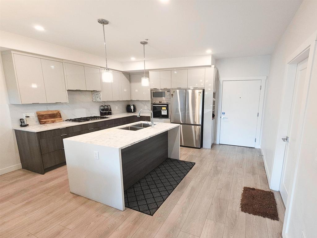 Listing Image for R3066419