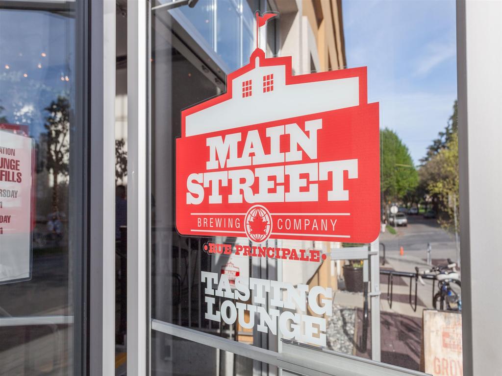 Listing Image for R3066640