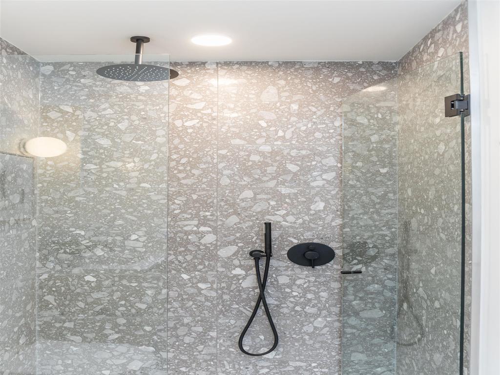 Listing Image for R3066640