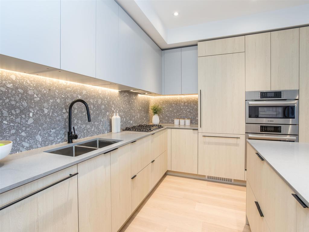 Listing Image for R3066640