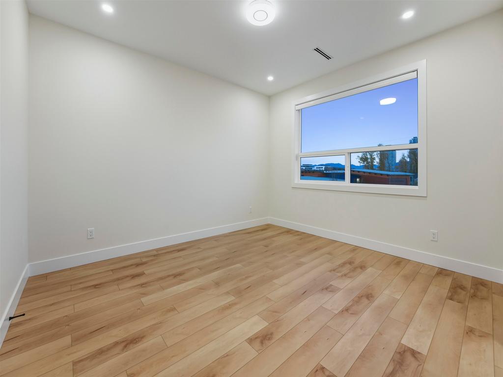 Listing Image for R3067015