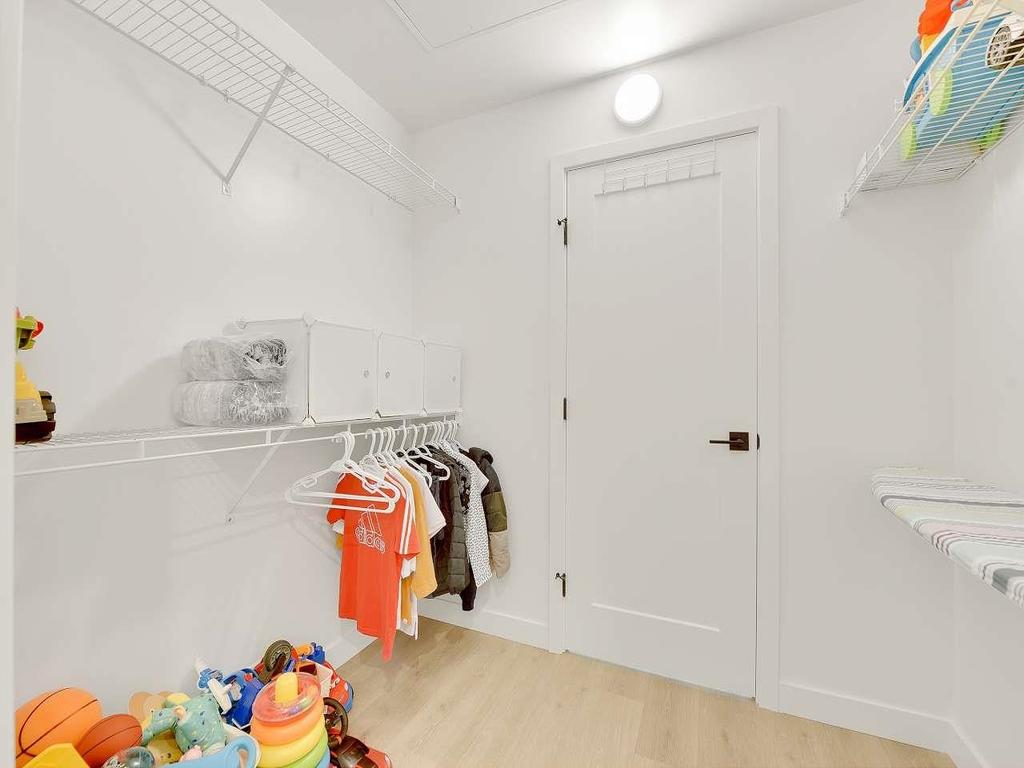 Listing Image for R3067055