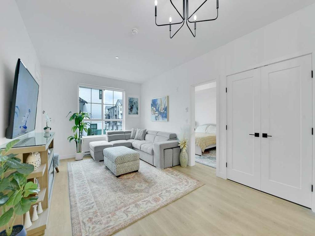 Listing Image for R3067055