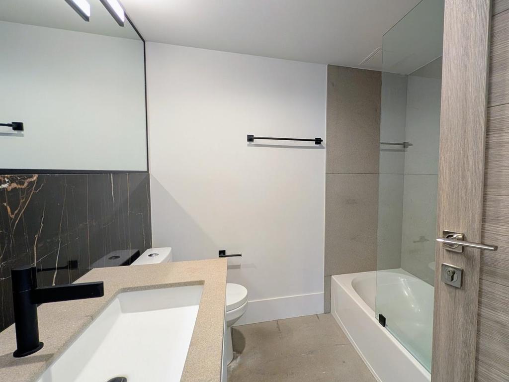 Listing Image for R3067073