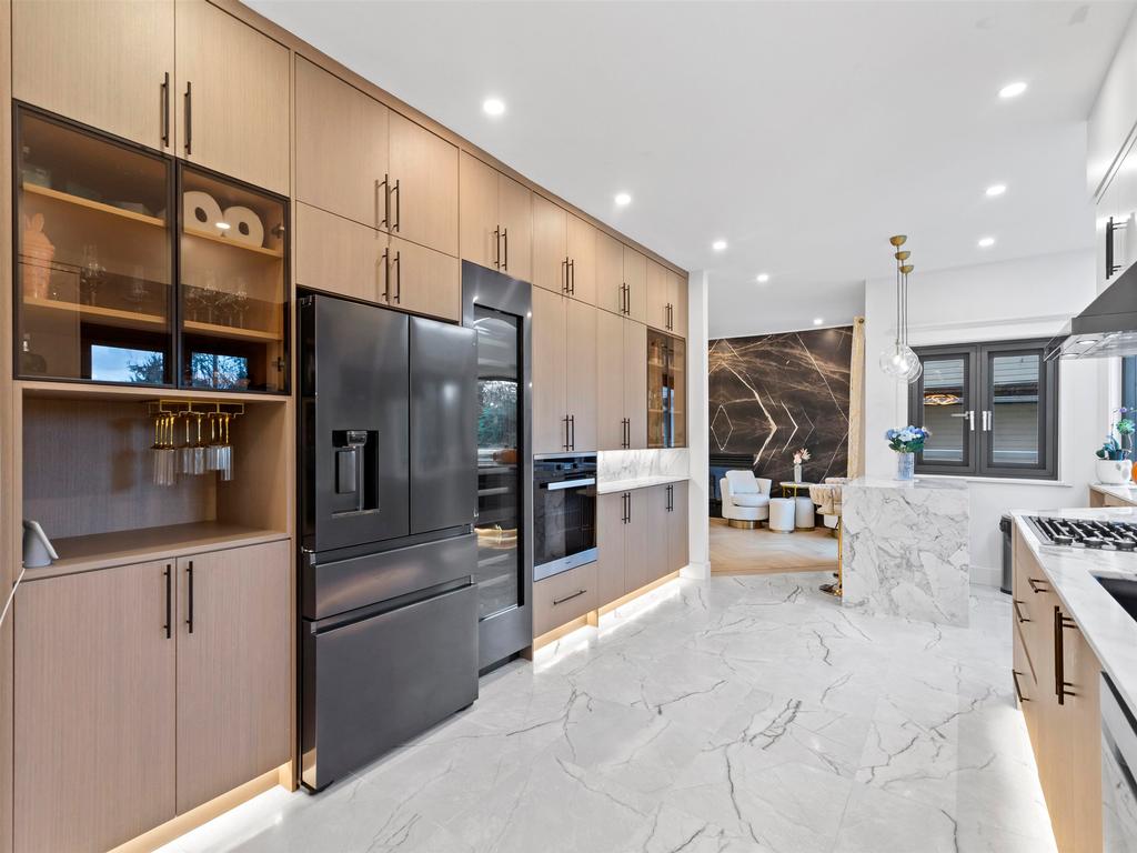 Listing Image for R3067225