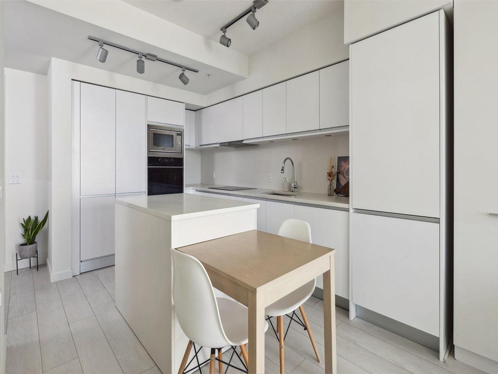 Listing Image for R3067530