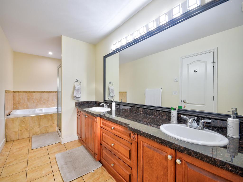 Listing Image for R3067954