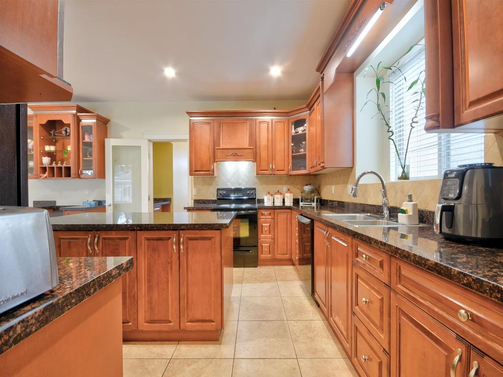 Listing Image for R3067954