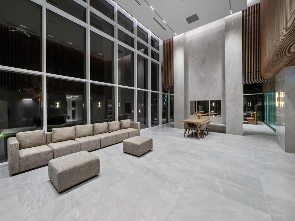 Listing Image for R3068079