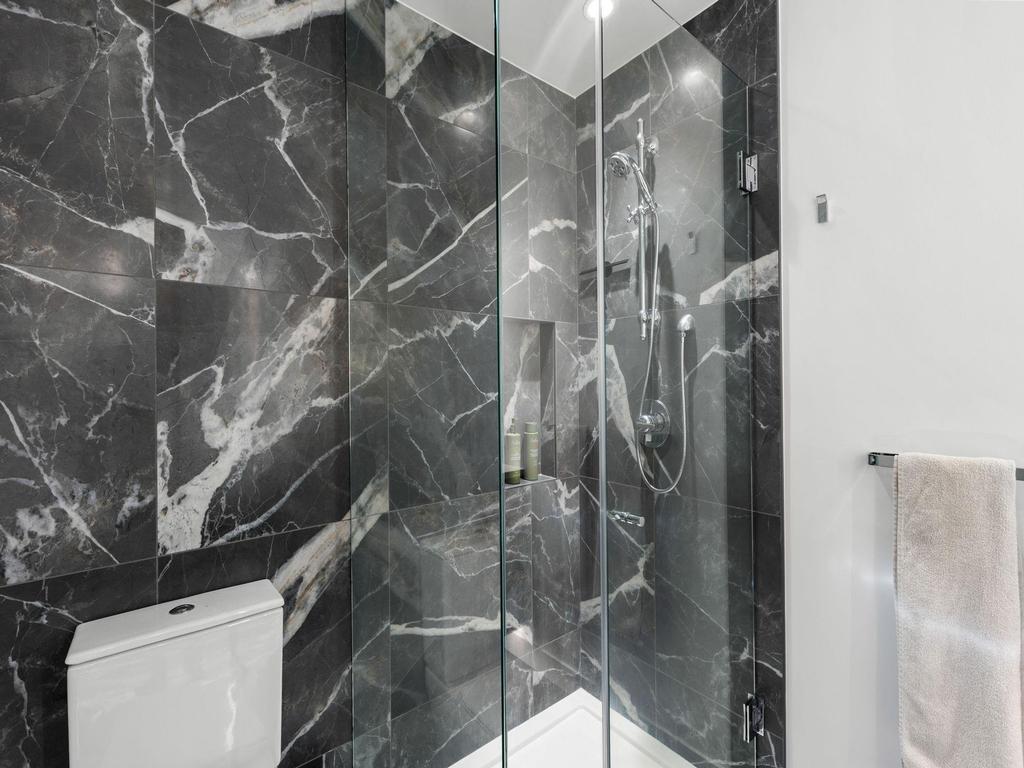 Listing Image for R3068079