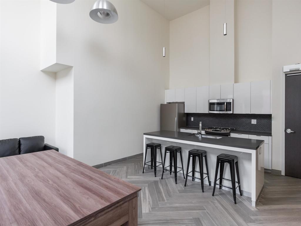 Listing Image for R3068210