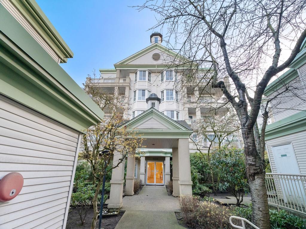 Listing Image for R3068294