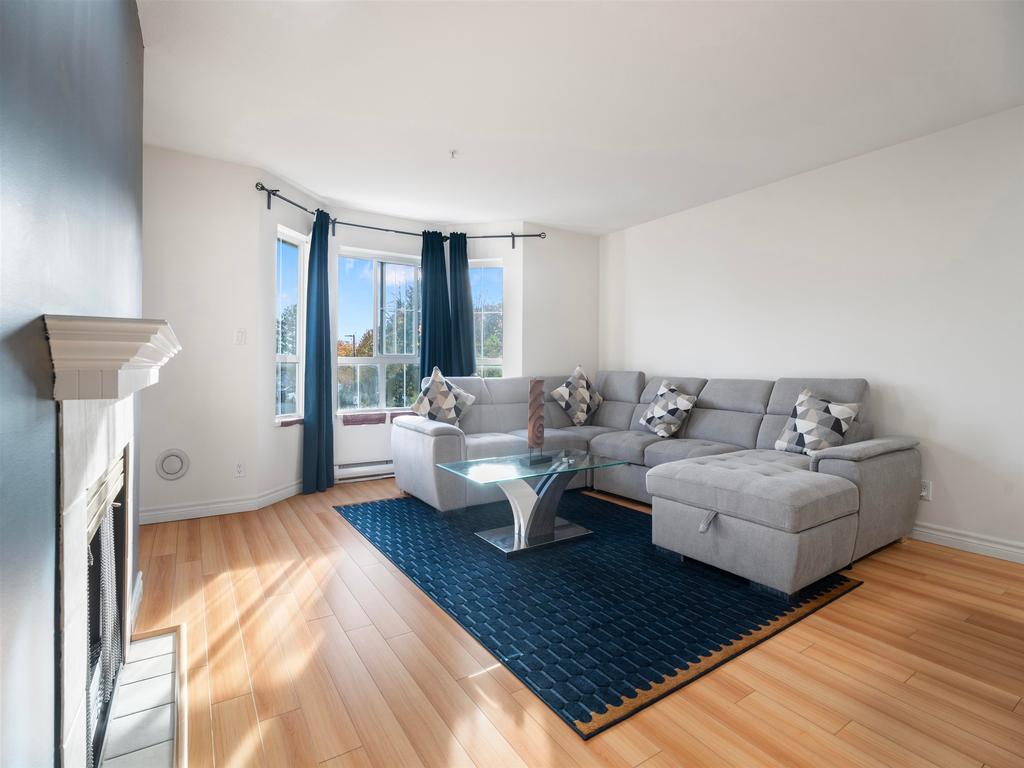 Listing Image for R3068294