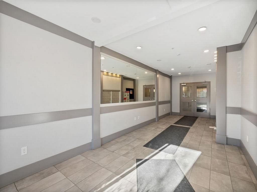 Listing Image for R3068316