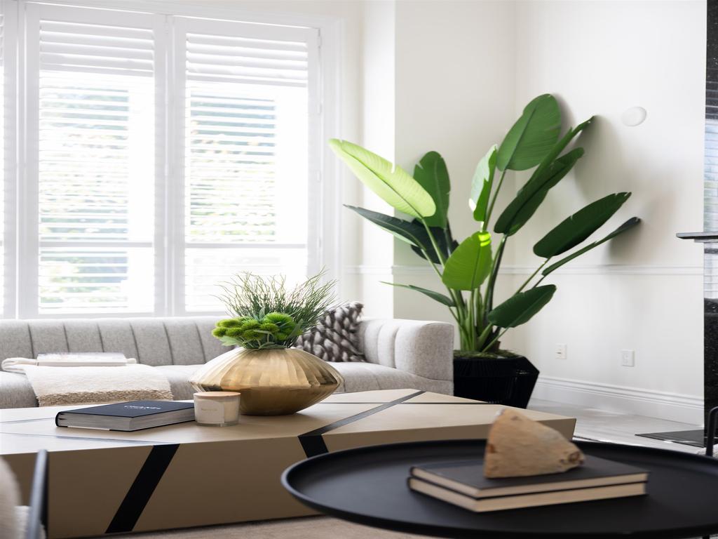 Listing Image for R3068318