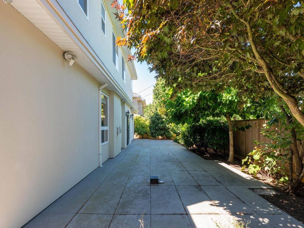 Listing Image for R3068318