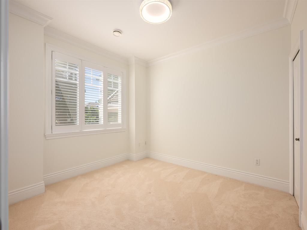 Listing Image for R3068318