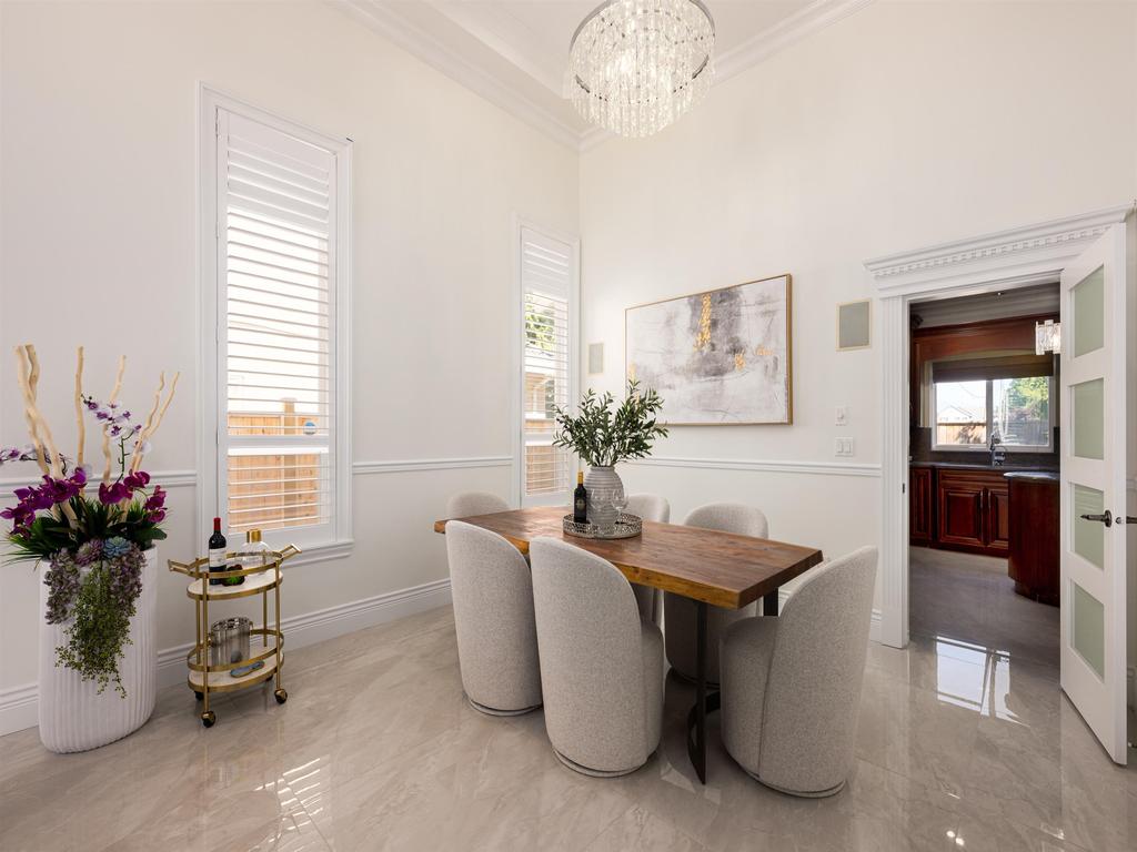 Listing Image for R3068318