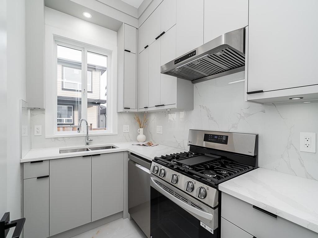 Listing Image for R3068321