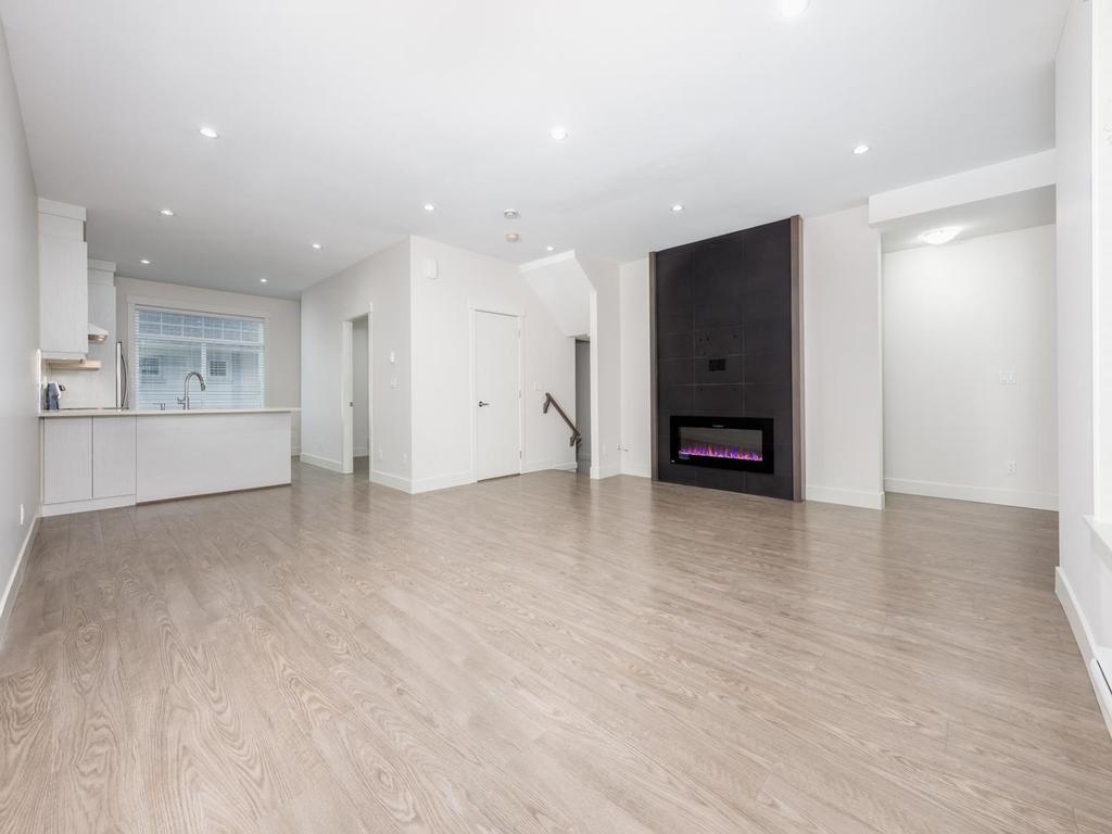 Listing Image for R3068385