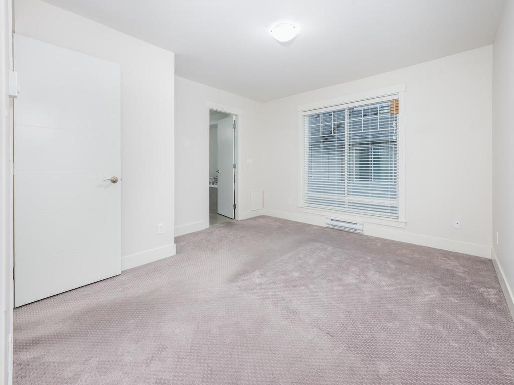 Listing Image for R3068385