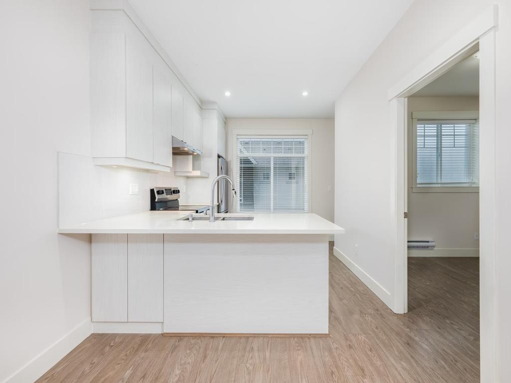 Listing Image for R3068385