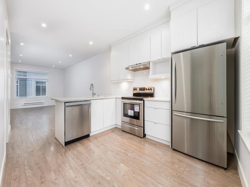 Listing Image for R3068385