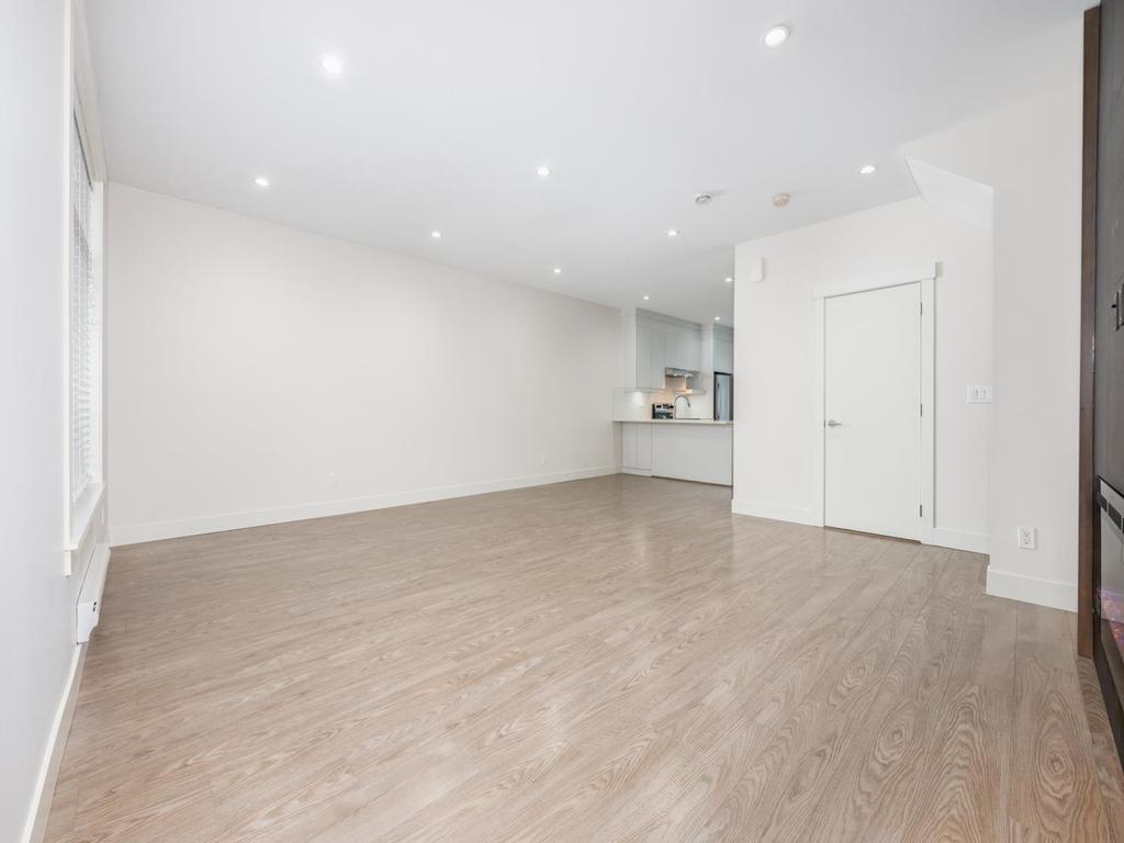 Listing Image for R3068385