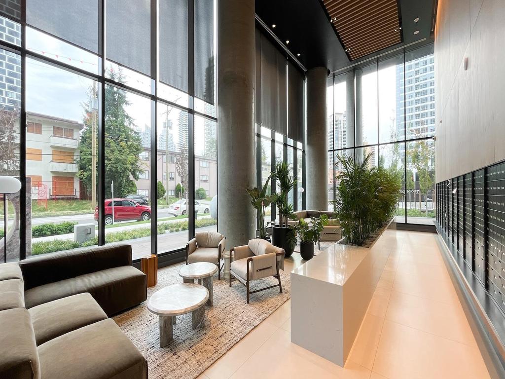 Listing Image for R3068448