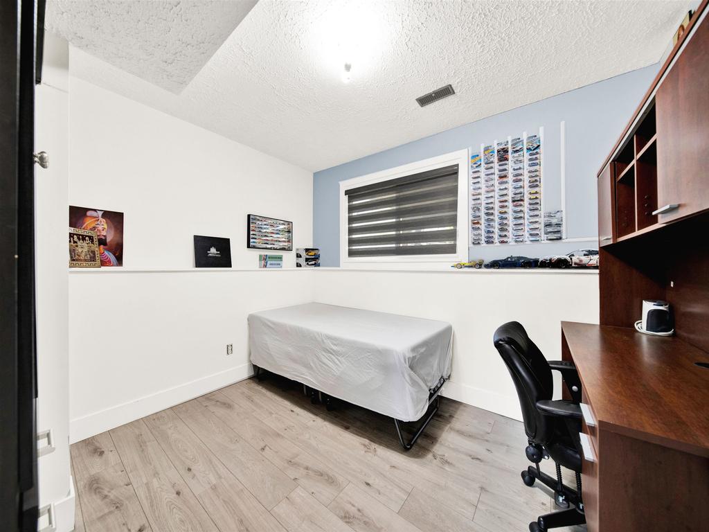 Listing Image for R3068638