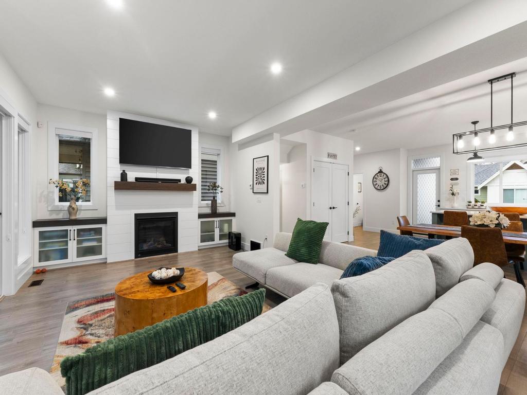 Listing Image for R3068763