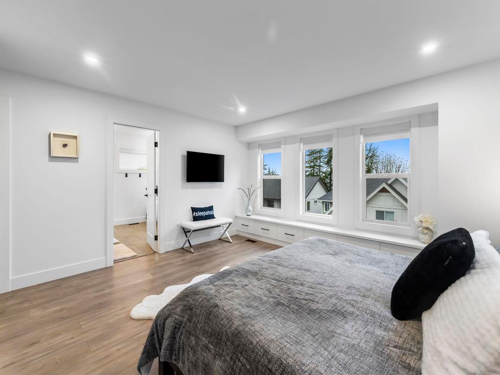 Listing Image for R3068763