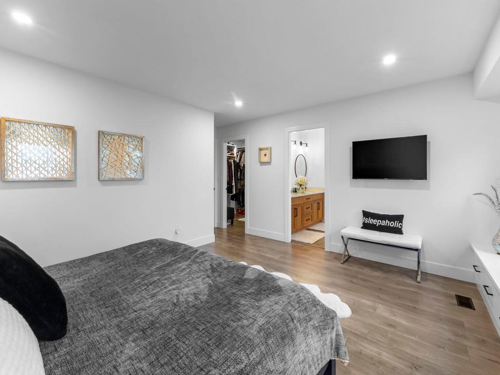 Listing Image for R3068763