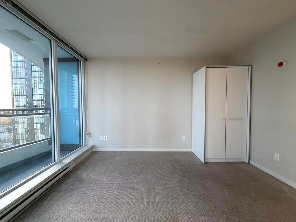 Listing Image for R3068782