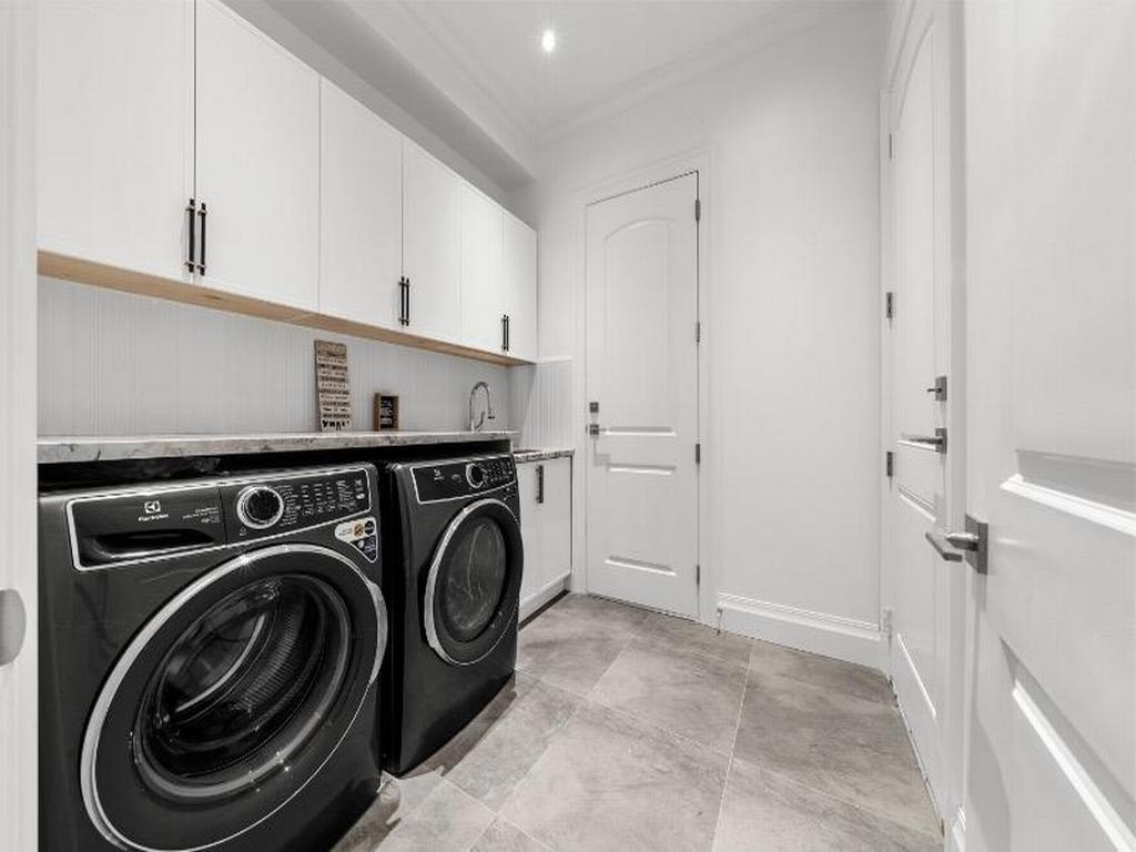 Listing Image for R3068948