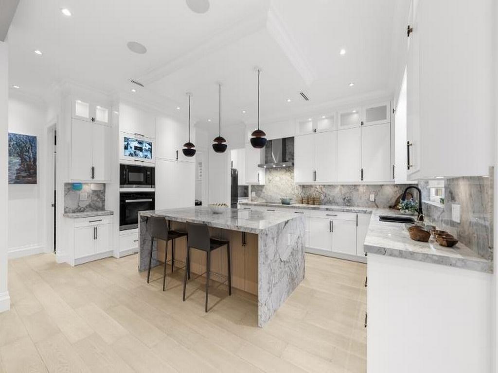 Listing Image for R3068948