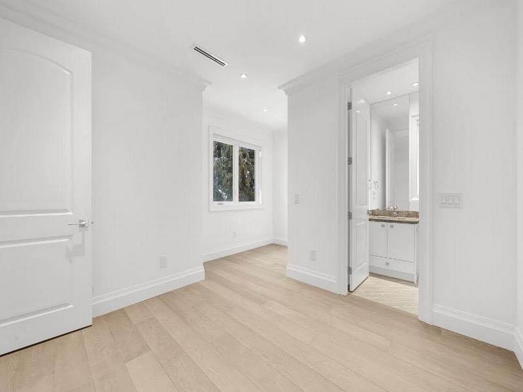 Listing Image for R3068948