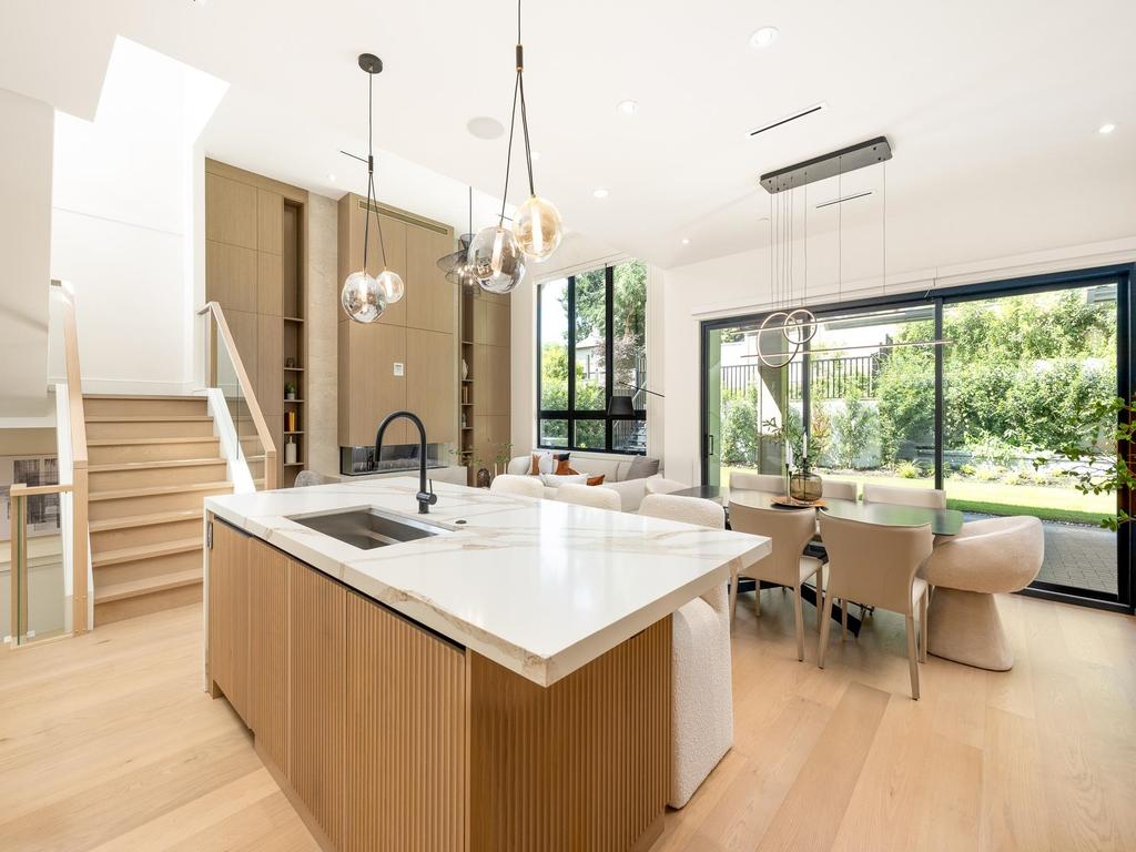 Listing Image for R3069835