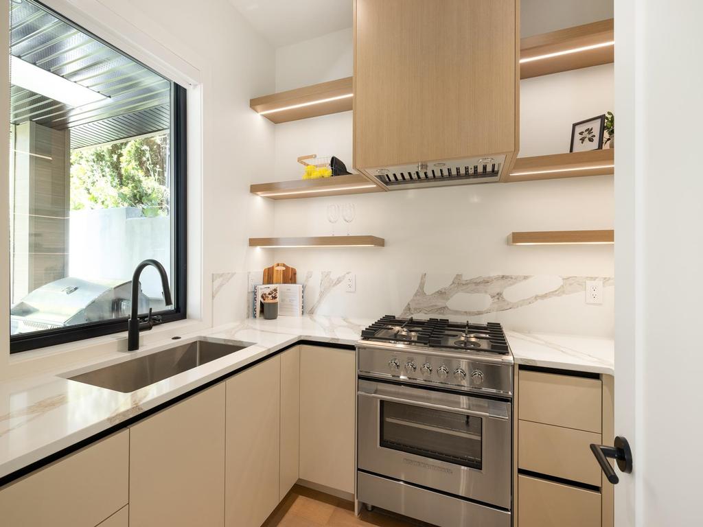 Listing Image for R3069835