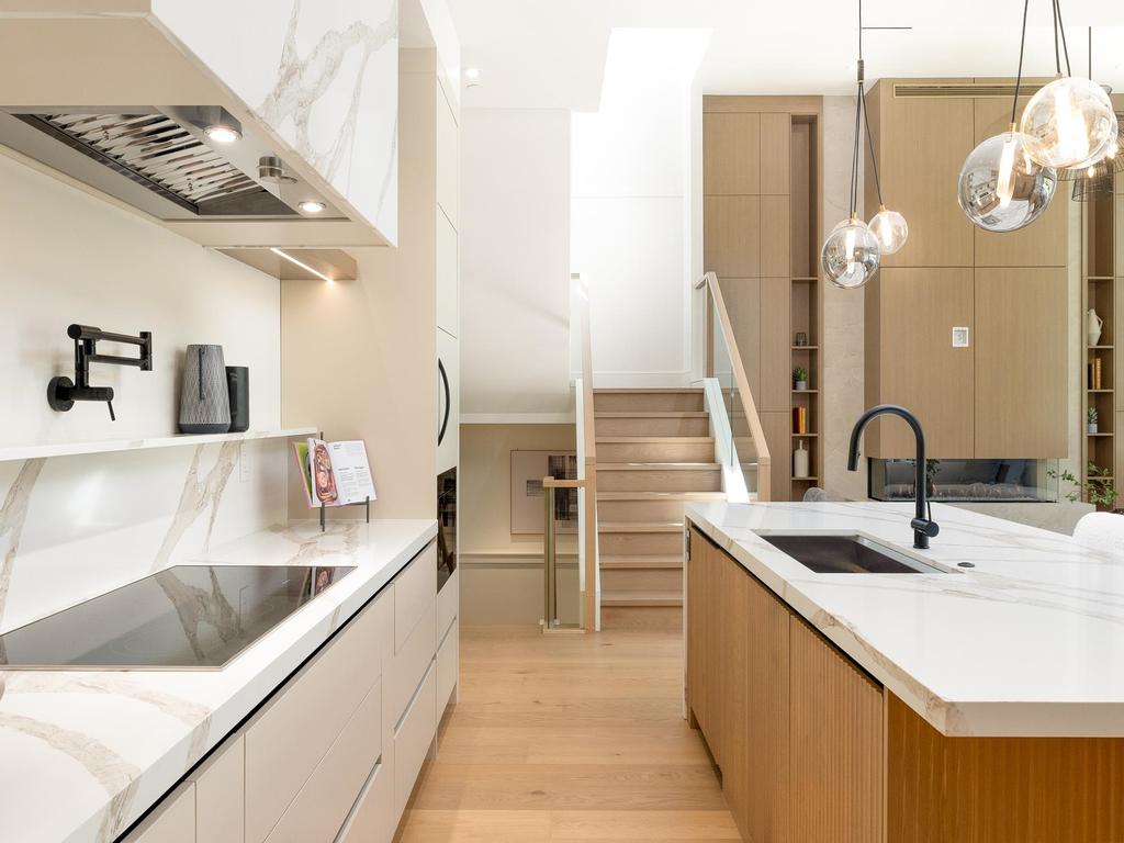 Listing Image for R3069835