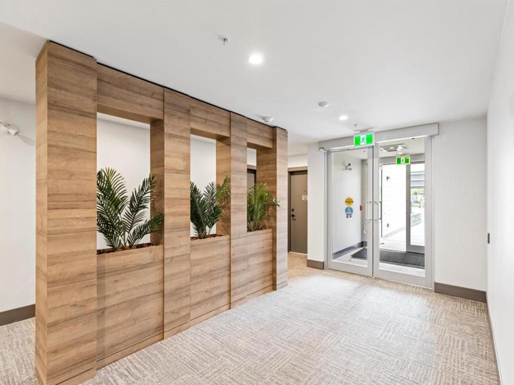 Listing Image for R3069891