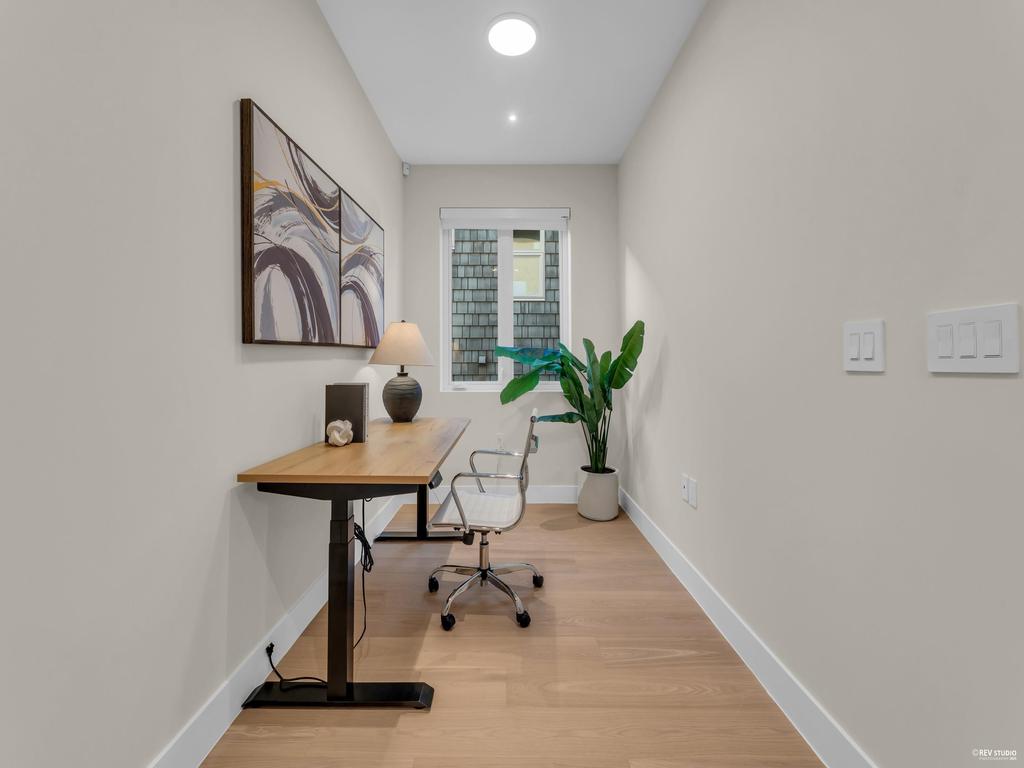 Listing Image for R3070032